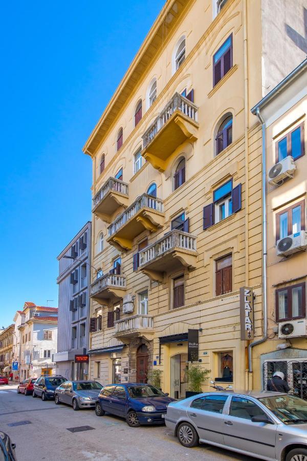 Delta Rooms Rijeka Extérieur photo